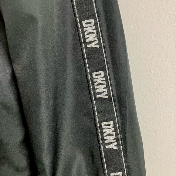DKNY Girl’s Hooded Lightweight Jacket, Medium (10-12), Black/Silver - Picture 9 of 9
